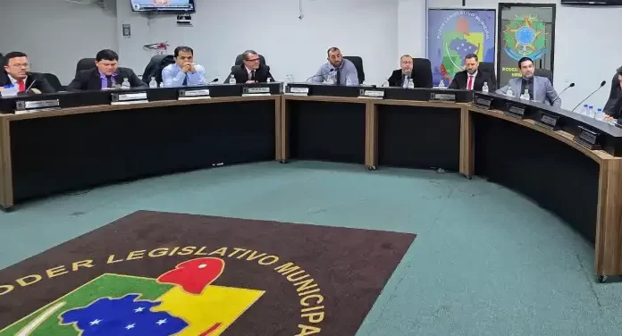 Vereadores de Sombrio aprovam lei de banco de rações