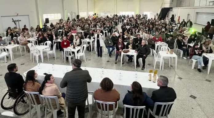 Região reunida em Santa Rosa do Sul na 2ª Conferência dos Direitos da Pessoa Idosa