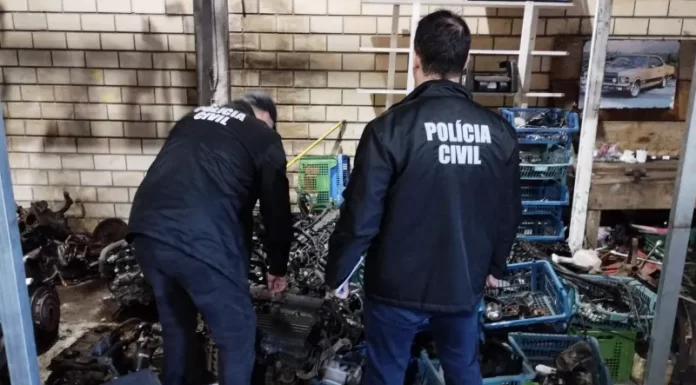 Desmanche de carros furtados é descoberto em Araranguá