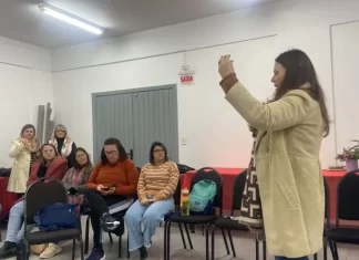 Professores da Rede Municipal de Ensino participam de formação sobre alfabetização