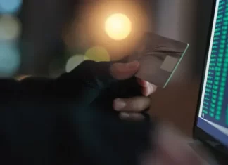 Golpe frustrado: Loja de Araranguá evita fraude com cartão clonado