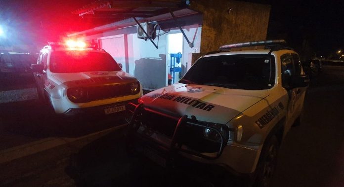 Casal em situação de rua é preso pela Polícia Militar em Sombrio