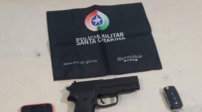 Polícia Militar prende trio após roubo em Araranguá