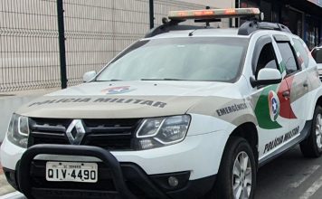 Homem é preso pela Polícia Militar durante cumprimento de mandado em Timbé do Sul