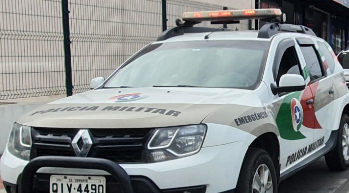 Homem foi preso após agredir companheira durante briga no Balneário Arroio do Silva