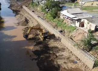 Jacinto Machado: Contenção protegendo a área urbana