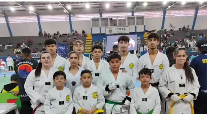 Taekwondo de Balneário Gaivota conquista vários títulos em evento internacional