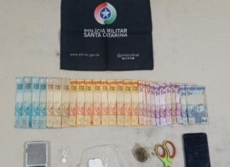 Polícia estoura boca de fumo em Araranguá