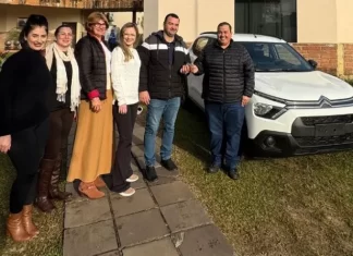 Prefeitura de Praia Grande entrega novo veículo para fortalecer trabalho de assistência social
