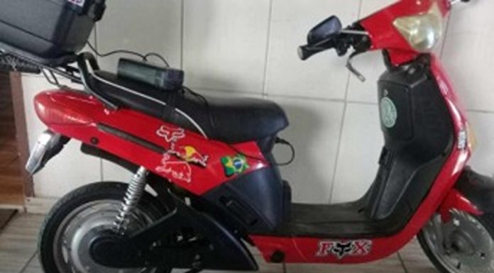 Homem é preso com ciclomotor furtado em Balneário Gaivota