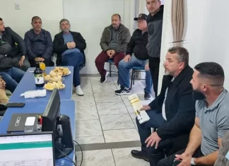 Balneário Gaivota realiza palestra para motoristas da Saúde