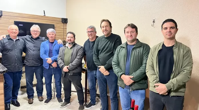 Tiago Zilli confirma pré-candidatura a deputado estadual com apoio de lideranças de Araranguá