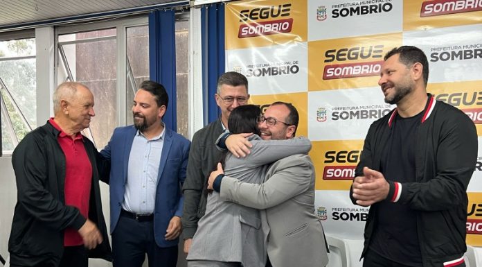 Rafael dos Santos assume interinamente a Prefeitura de Sombrio