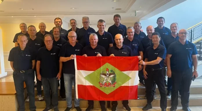 Cooperativistas apresentam potencial catarinense na Câmara Municipal de Lisboa