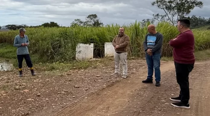Prefeito Rafa visita o bairro Campo D’Água e reforça compromisso com demandas da comunidade
