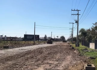 Balneário Gaivota: Rodovia Caminhos do Mar, sentido Norte recebe base para asfaltamento