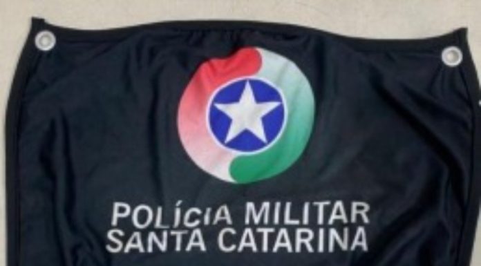 Foragido é flagrado com pedras de crack em Araranguá