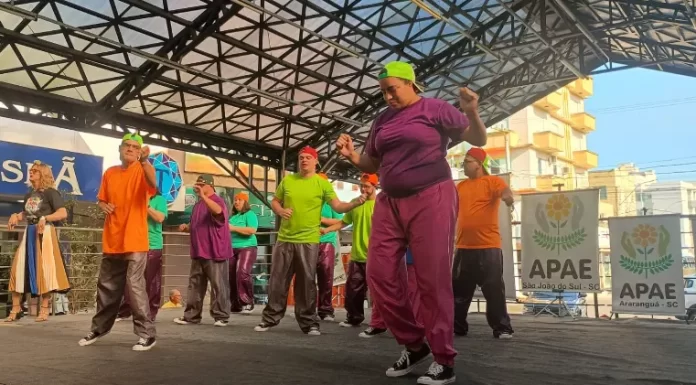 Sombrio recebe Apae Stop Art com arte, cultura e inclusão
