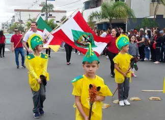 Sombrio prepara o maior desfile de 7 de Setembro de sua história