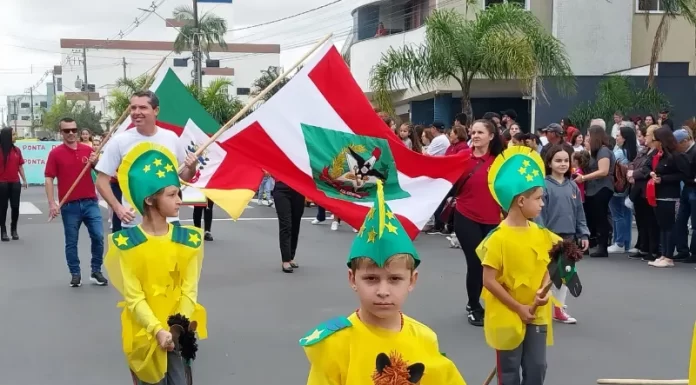 Sombrio prepara o maior desfile de 7 de Setembro de sua história