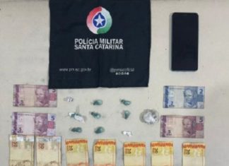 Adolescentes flagrados com drogas em Araranguá