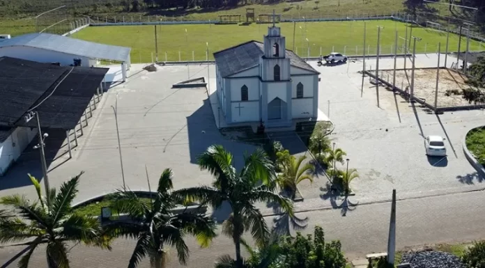 Solenidade e missa marcam inauguração da praça de Novo Horizonte em Santa Rosa do Sul