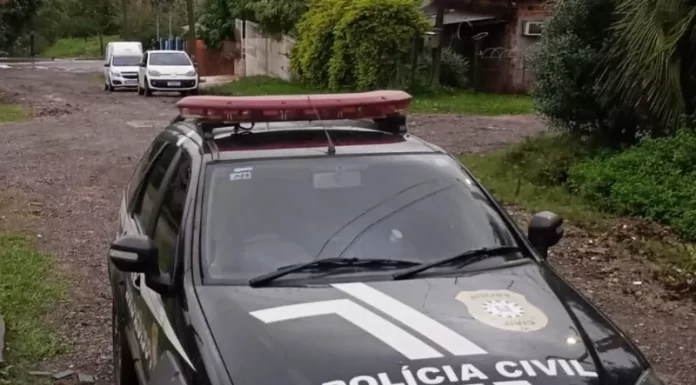 Corpo é encontrado na valeta em Torres