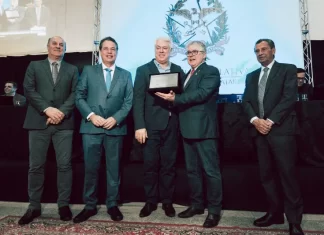 Hospital Nossa Senhora de Fátima recebe homenagem durante celebração dos 75 anos da Paróquia São Sebastião