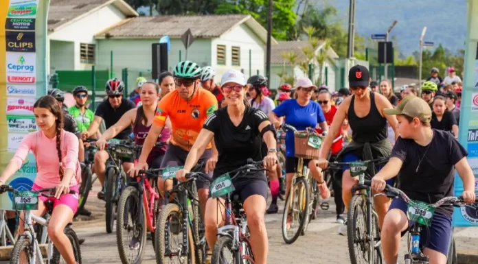 Praia Grande: Mais de 250 pessoas participam do Passeio Ciclístico