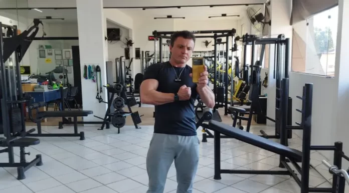 Do Palco para a Academia: A Virada de Vida de Mauricio Elias