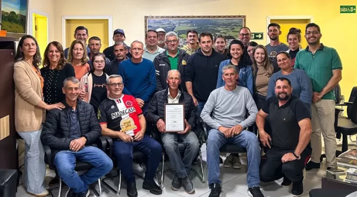 São João do Sul faz homenagem à família de Manoel Bauer, que dará nome ao novo Complexo Esportivo em Forquilhinha