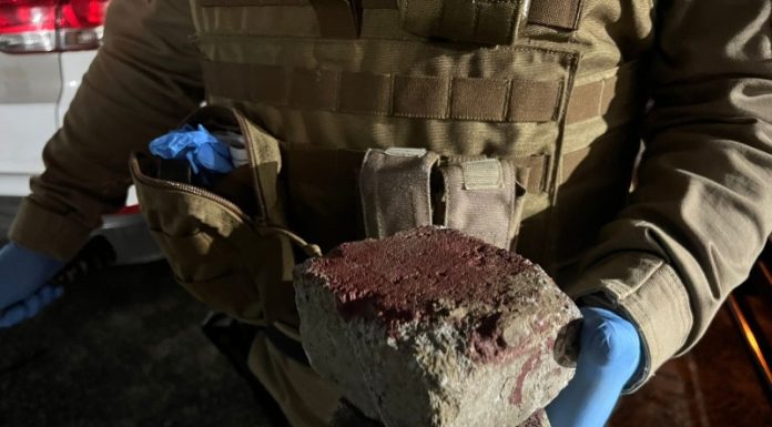 Tentativa de Homicídio em Maracajá: Homem é Atacado com Espeto e Pedra em Posto de Combustível