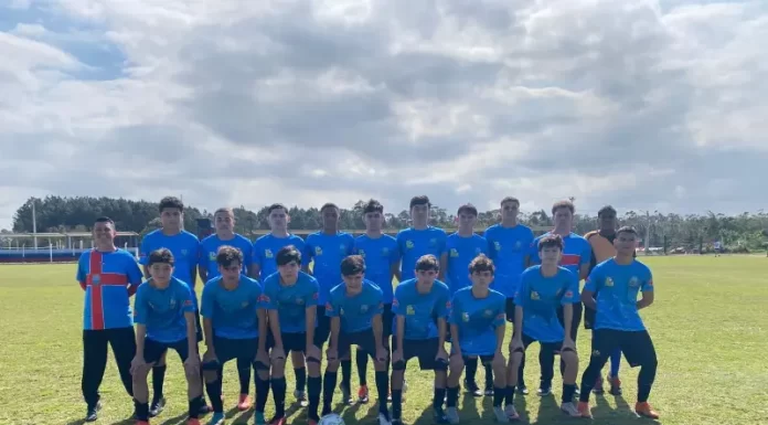 Gaivota Sub-15 vence Arroio do Silva e está nas semifinais da Copa Amesc 2025