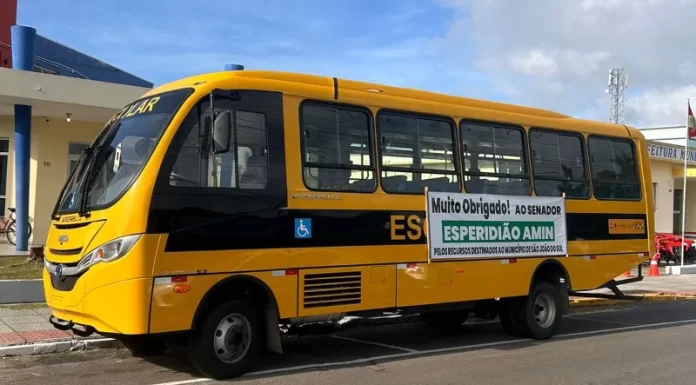 São João do Sul recebe novo ônibus escolar para ampliar o acesso à educação