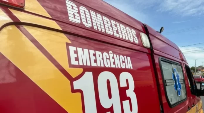 Homem fica gravemente ferido em colisão entre motocicleta e bicicleta em Sombrio