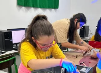 Projeto de Robótica Sustentável coloca Sombrio em destaque nacional