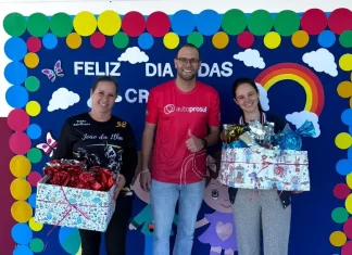 Autoprosul entrega mais de 200 brinquedos e leva diversão para o Dia das Crianças