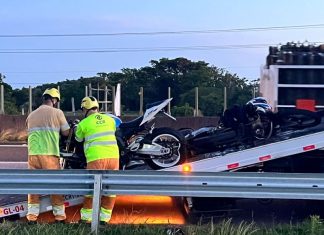 Colisão entre duas motocicletas deixa feridos na BR-101 em Sombrio