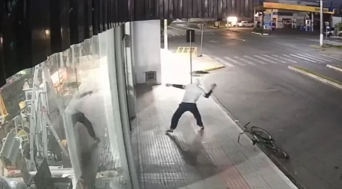 POLÍCIA AGE RÁPIDO E IDENTIFICA SUSPEITO DE FURTOS EM SOMBRIO