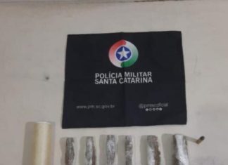 Polícia apreende drogas após perseguição no bairro Santa Catarina, em Araranguá