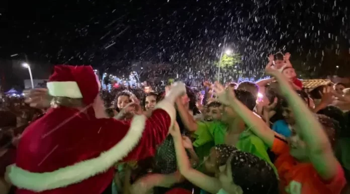 Sombrio se prepara para a chegada do Papai Noel e o Desfile do Natal Encantado