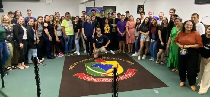 Alunos da AMESC são convidados a participar do 3º Concurso de Redação