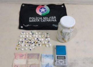Mulher é presa por tráfico de drogas em Praia Grande