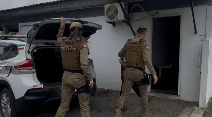 Após série de furtos em farmácias e mercados, ladrão é capturado ao furtar filé mignon em Balneário Gaivota