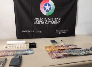 Operação flagra ponto de tráfico e quatro são detidos em Araranguá