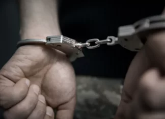 Polícia Militar flagra jovem e adolescente com drogas em Balneário Arroio do Silva