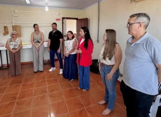 Sombrio: Formatura do curso de corte e costura celebra qualificação profissional e novas oportunidades