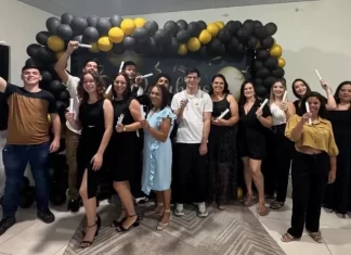 Balneário Arroio do Silva: Educação de Jovens e Adultos forma alunos no ensino médio