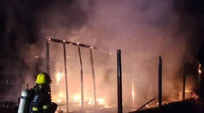 Incêndio destrói residência no interior de Ermo