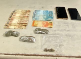 Casal é preso por tráfico de drogas após perseguição policial em Passo de Torres